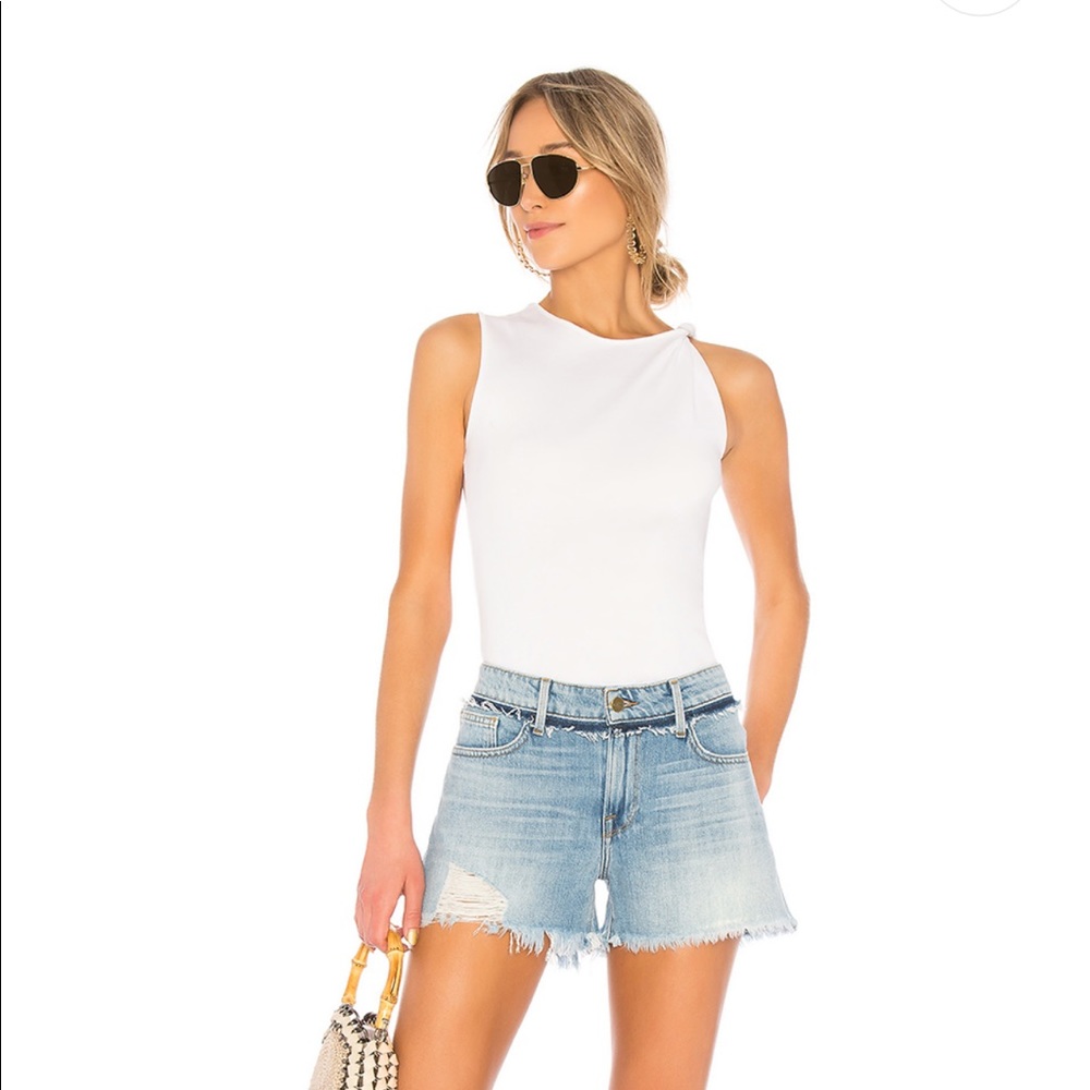 Knot Shoulder Tank in Blanc